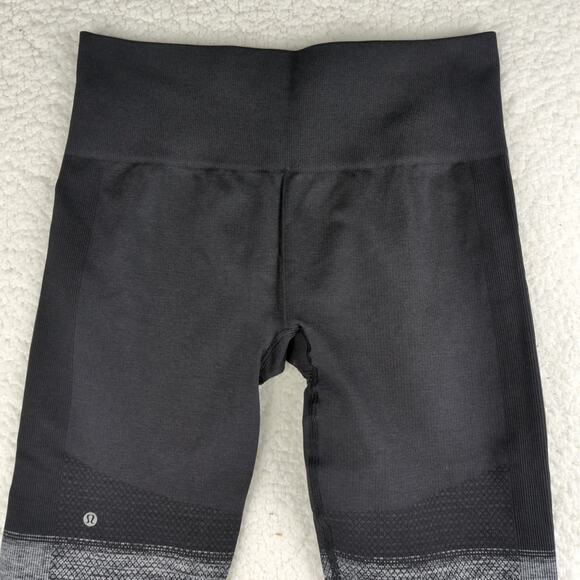 Lululemon Seamlessly Street Crop Compression Capri Leggings Black Gray Women's 8 - Picture 6 of 6